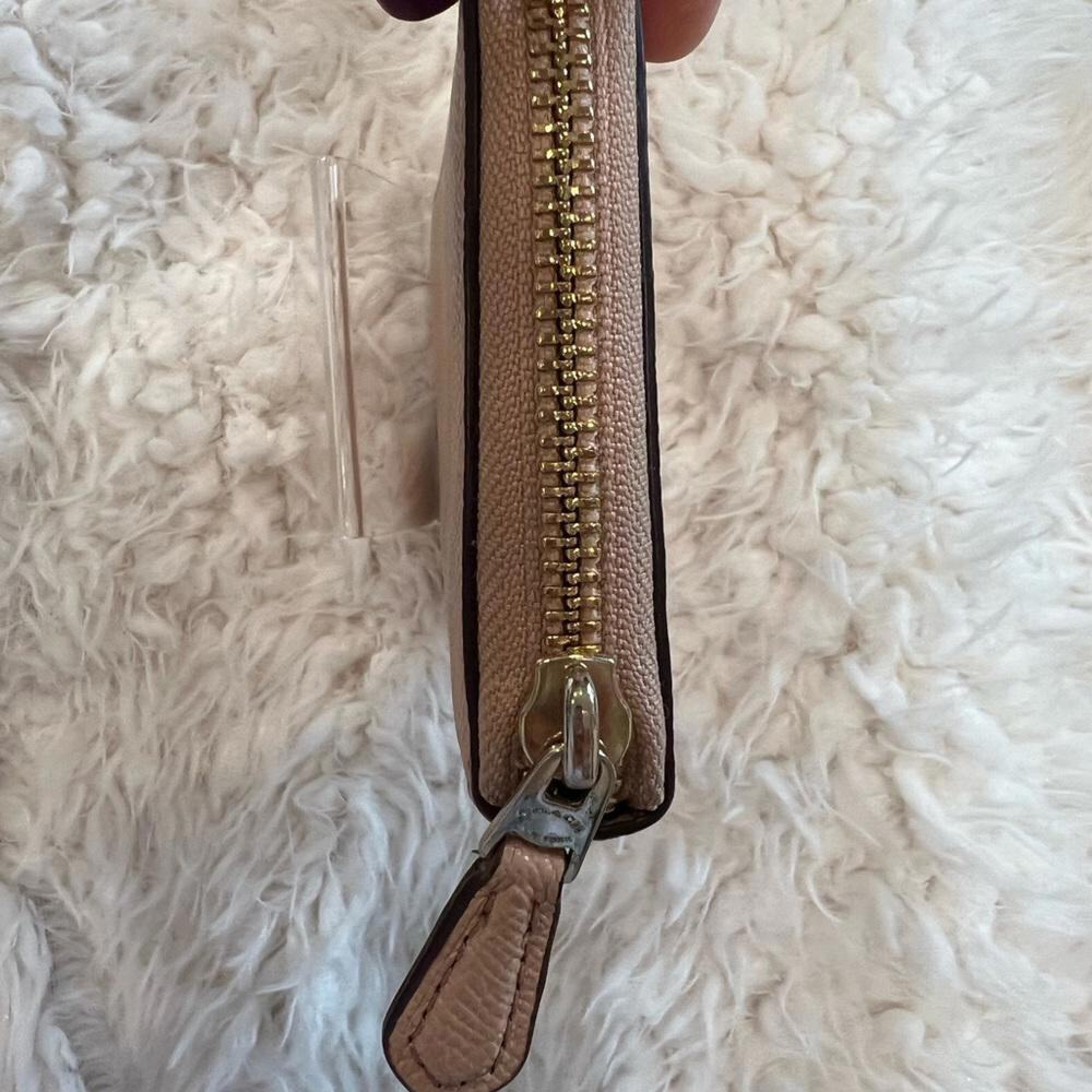 COACH Blush Pink Zippy Long Wallet (CHXX030) - Picture 3 of 6